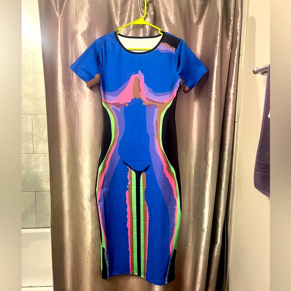 Body Silhouette Dress